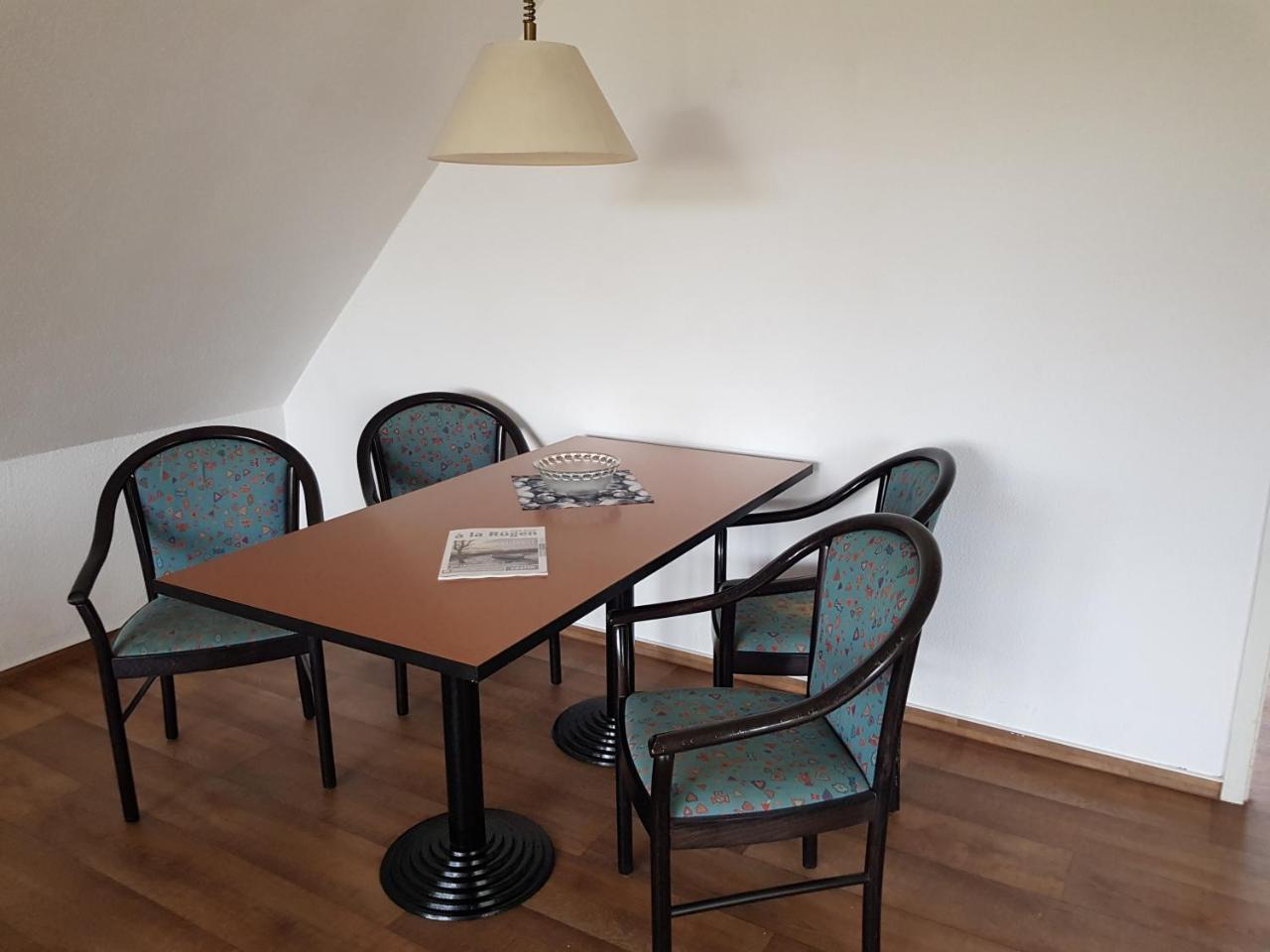 Fewo 18 Im Strandhaus Lobbe Mit Balkon Pokój zdjęcie
